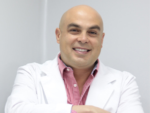 Dr. Ricardo Lizardo