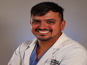 Dr. Carlos Noguera
