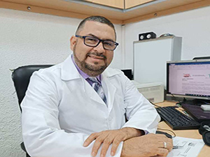 Dr. Víctor G. Carvajal R.