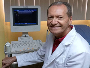 Dr. Leoner Achuelos